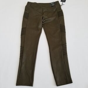 Simply Vera High Rise Live-In Faux Leather Shaping Leggjngs L NWT